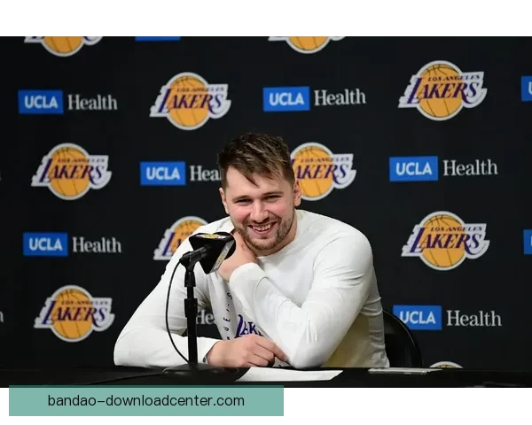 雷迪克称东契奇保持现有表现可拿MVP 其为球队核心驱动力